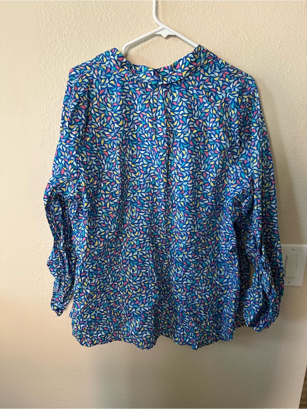 Talbots women's Blue Multicolor Leaf Print Button-Up Blouse size 2X/ NWOT 1009 - Picture 3 of 4